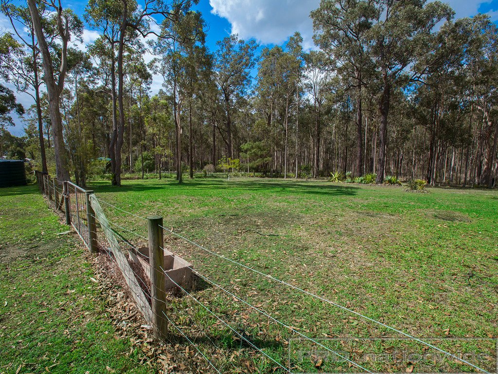 19 Woodlands Drive THORNTON 14