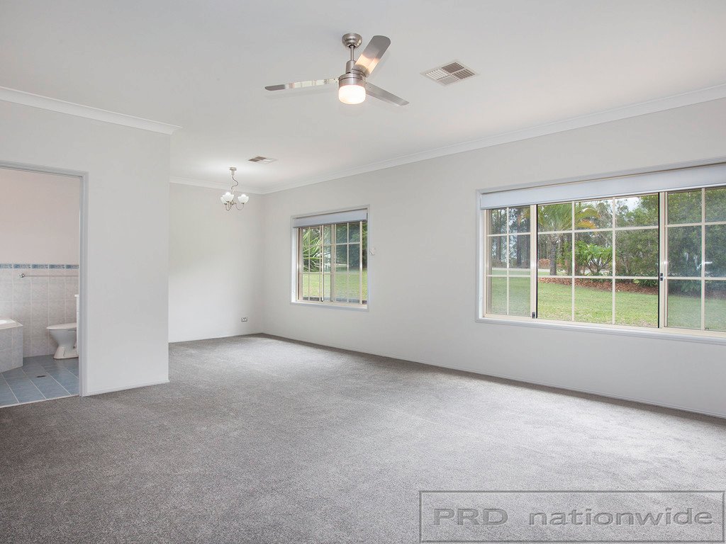 19 Woodlands Drive THORNTON 24