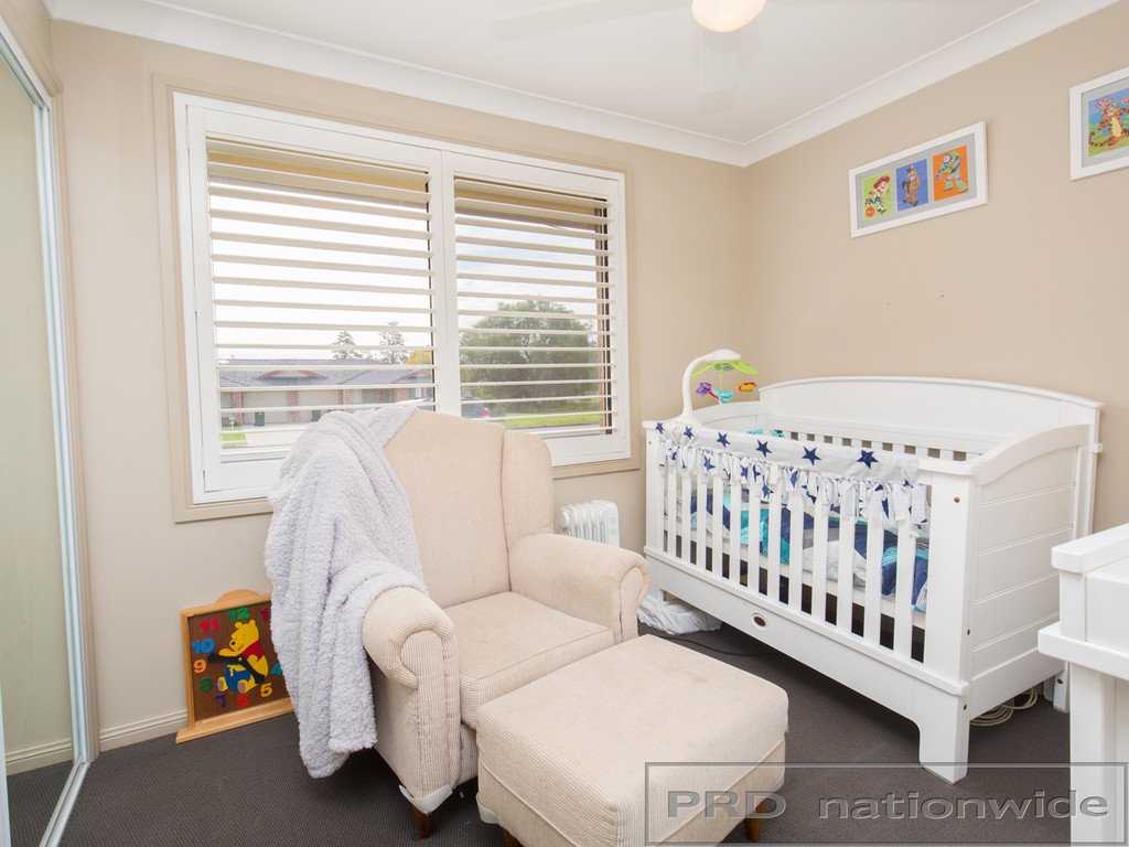 19 Wyndham St  GRETA 8