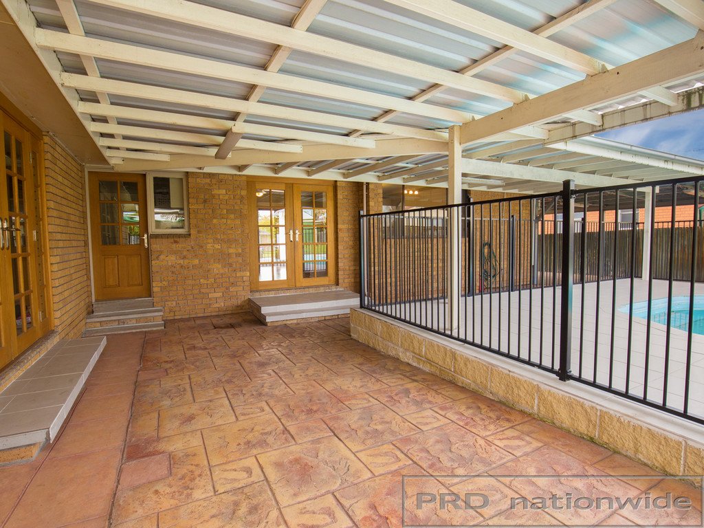 19 Wyndham St  GRETA 11
