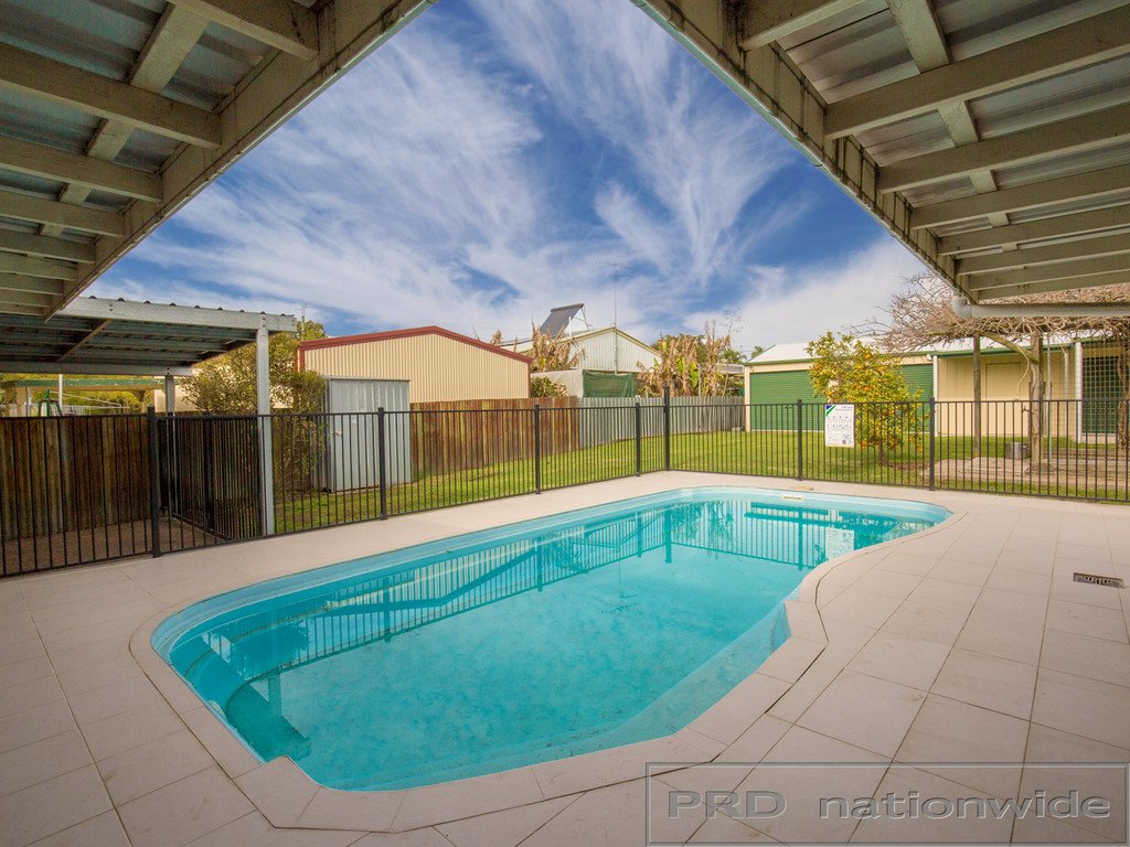 19 Wyndham St  GRETA 12