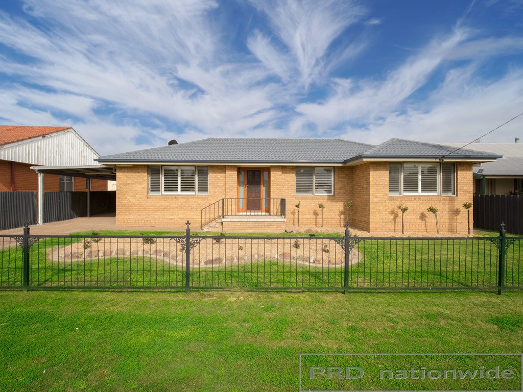 19 Wyndham St  GRETA 15