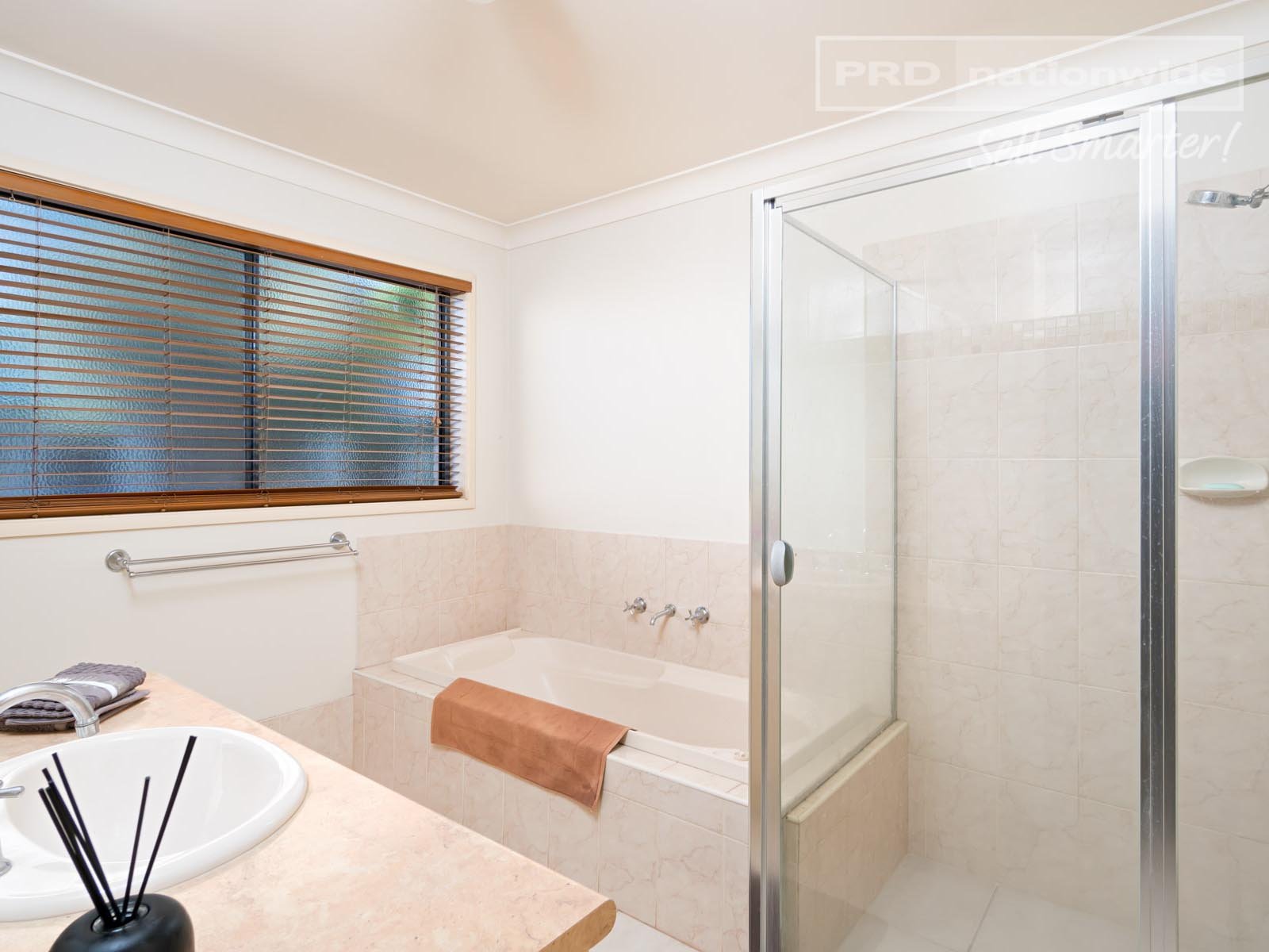 19 Yanko Crescent BOURKELANDS 9