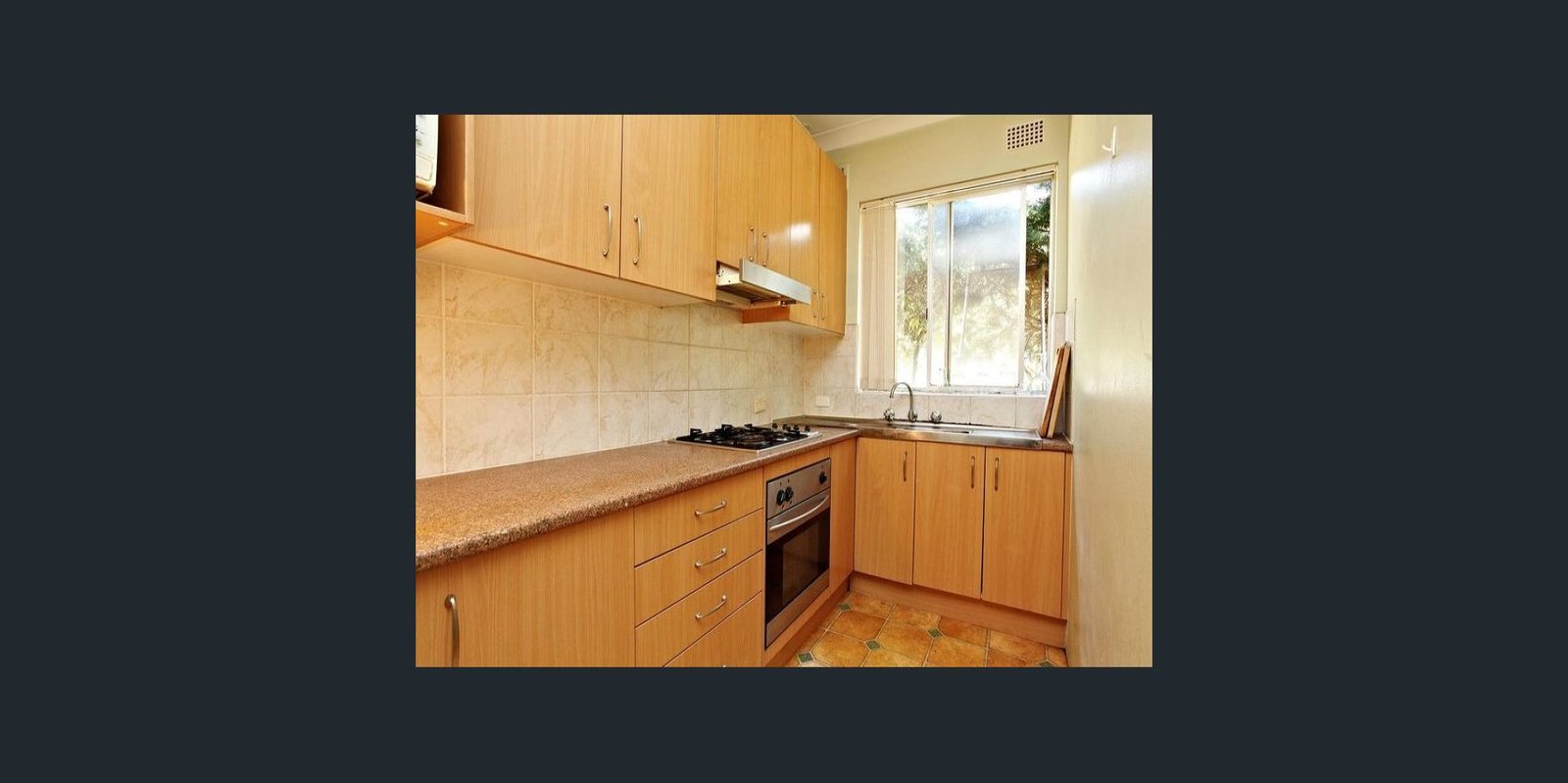 1/90-92 Woniora Rd  HURSTVILLE 2