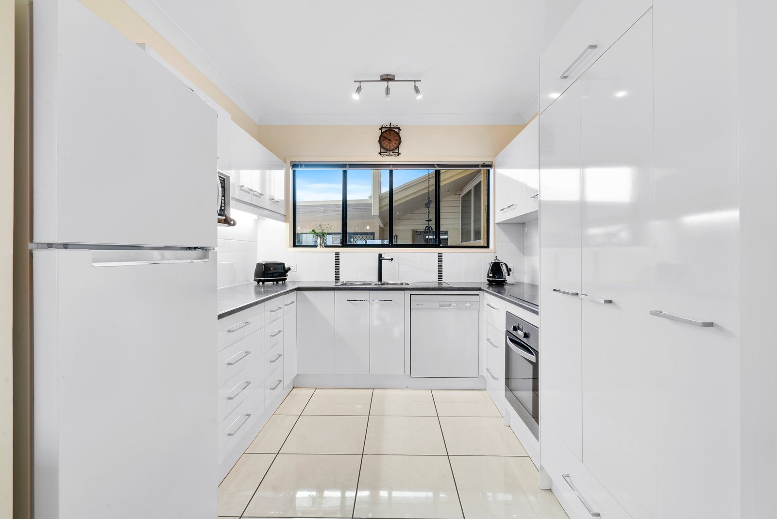 1/90-96 Keith Compton Drive TWEED HEADS 7