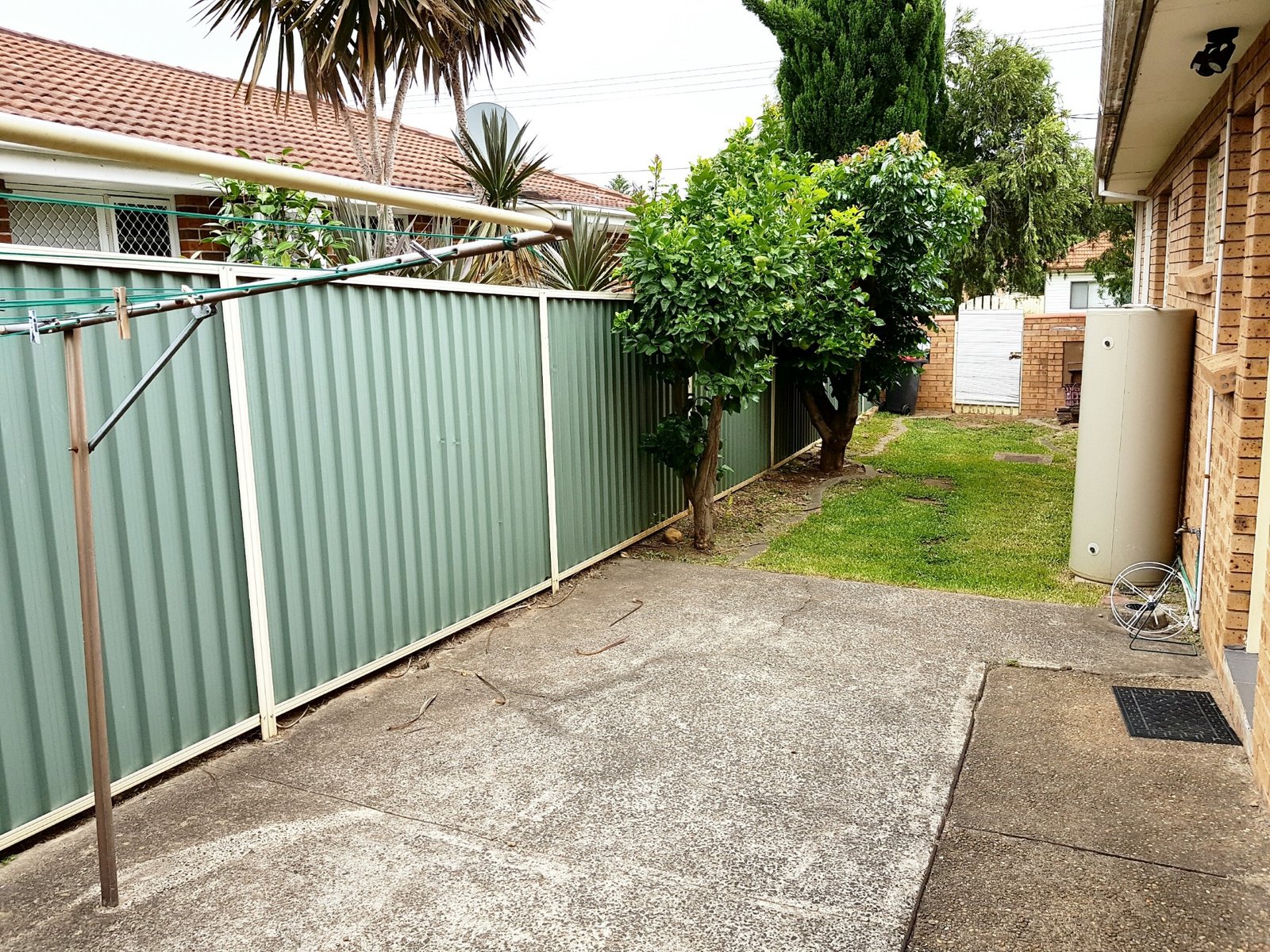 1/90 Bassett St  HURSTVILLE 5