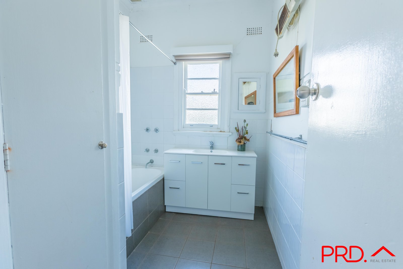 190 Goonoo Goonoo Road TAMWORTH 9