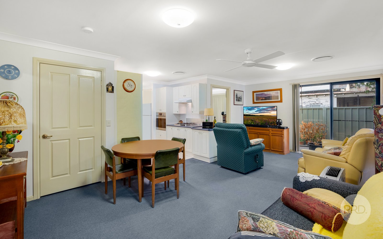1/90 Lethbridge Street PENRITH 3