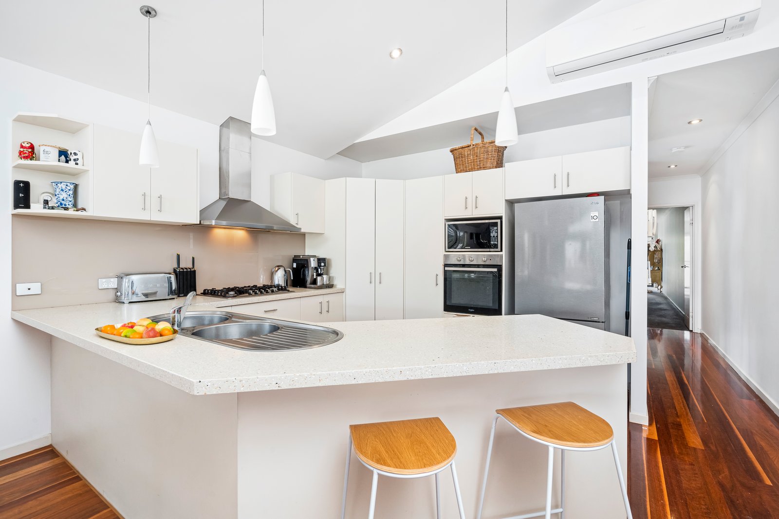 1/90 Leyte Avenue PALM BEACH 7
