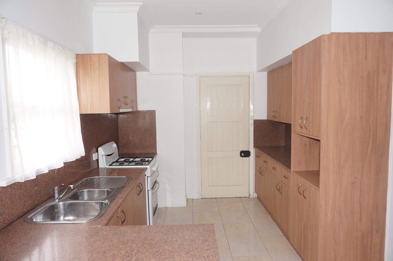 Gallery: 190 Ormond Road