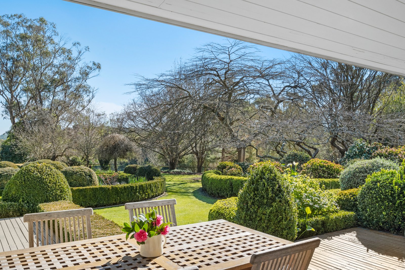 Gallery: 190 Purves Road