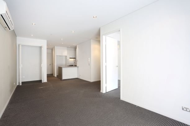 1901/2 Aqua Street SOUTHPORT 2