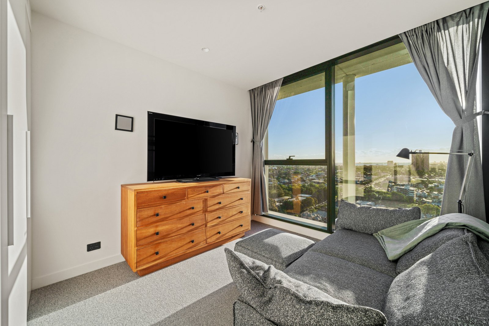 1901/41-49 Bank Street, South Melbourne, 3205