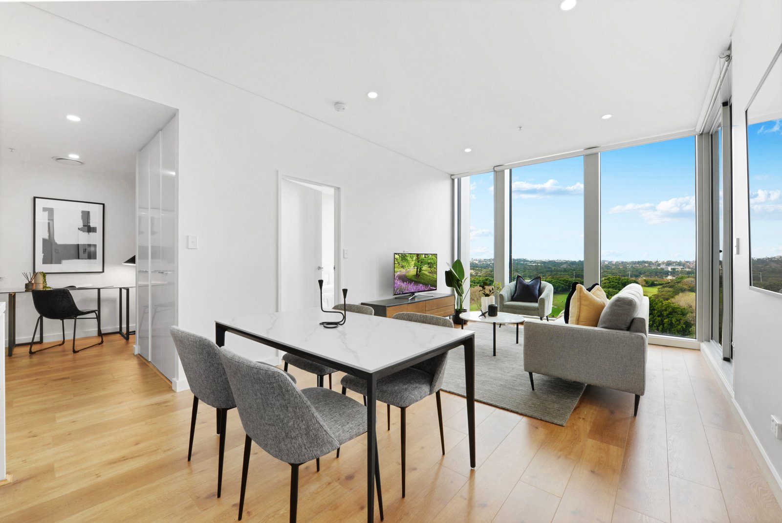 1902/16 Gadigal Avenue WATERLOO 1