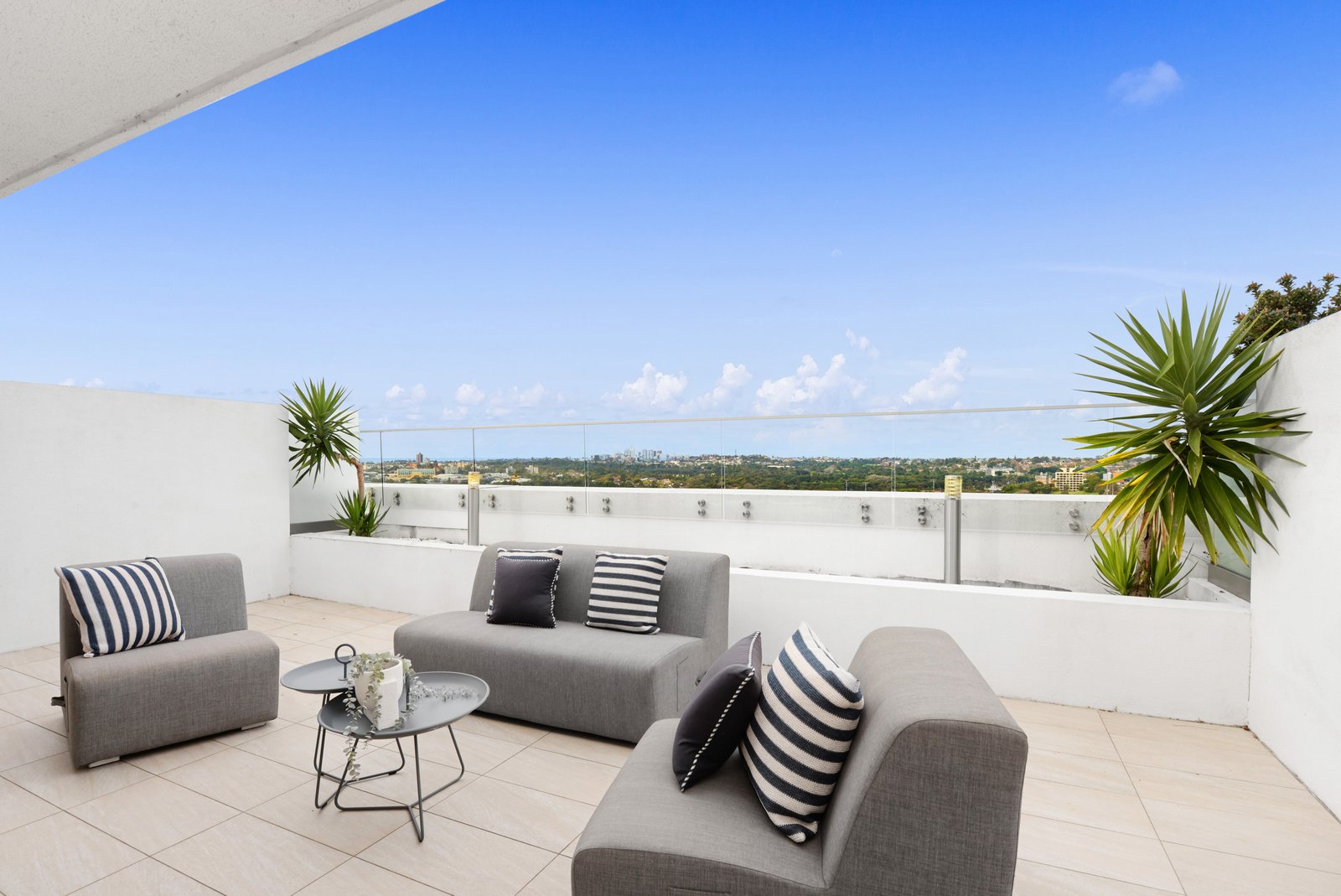 1902/16 Gadigal Avenue WATERLOO 2