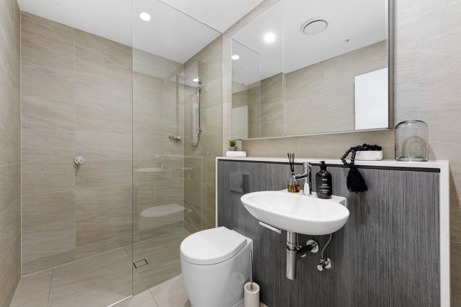 1902/16 Gadigal Avenue WATERLOO 13