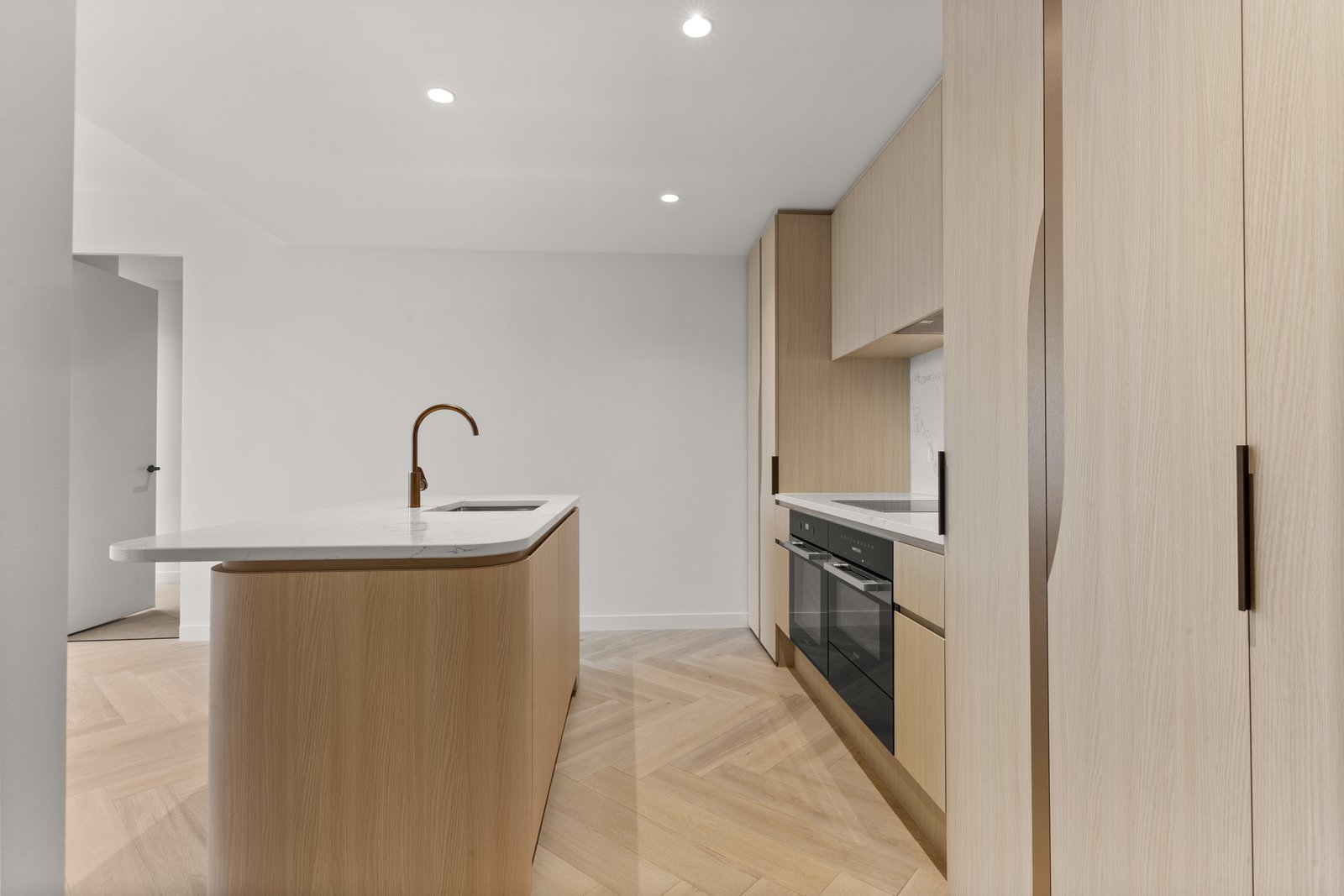 1904/308 Exhibition Street MELBOURNE 5
