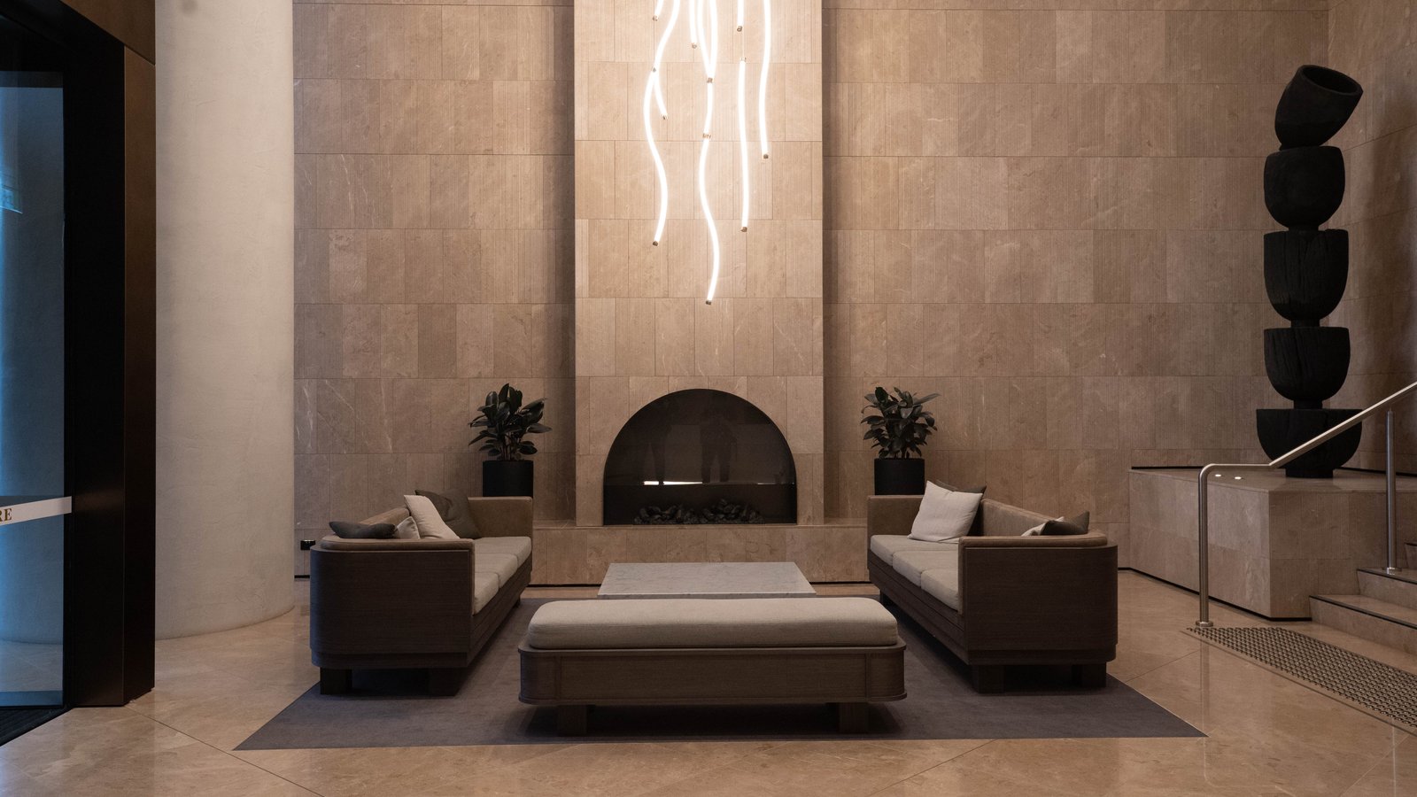 1906/63 La Trobe Street MELBOURNE 9