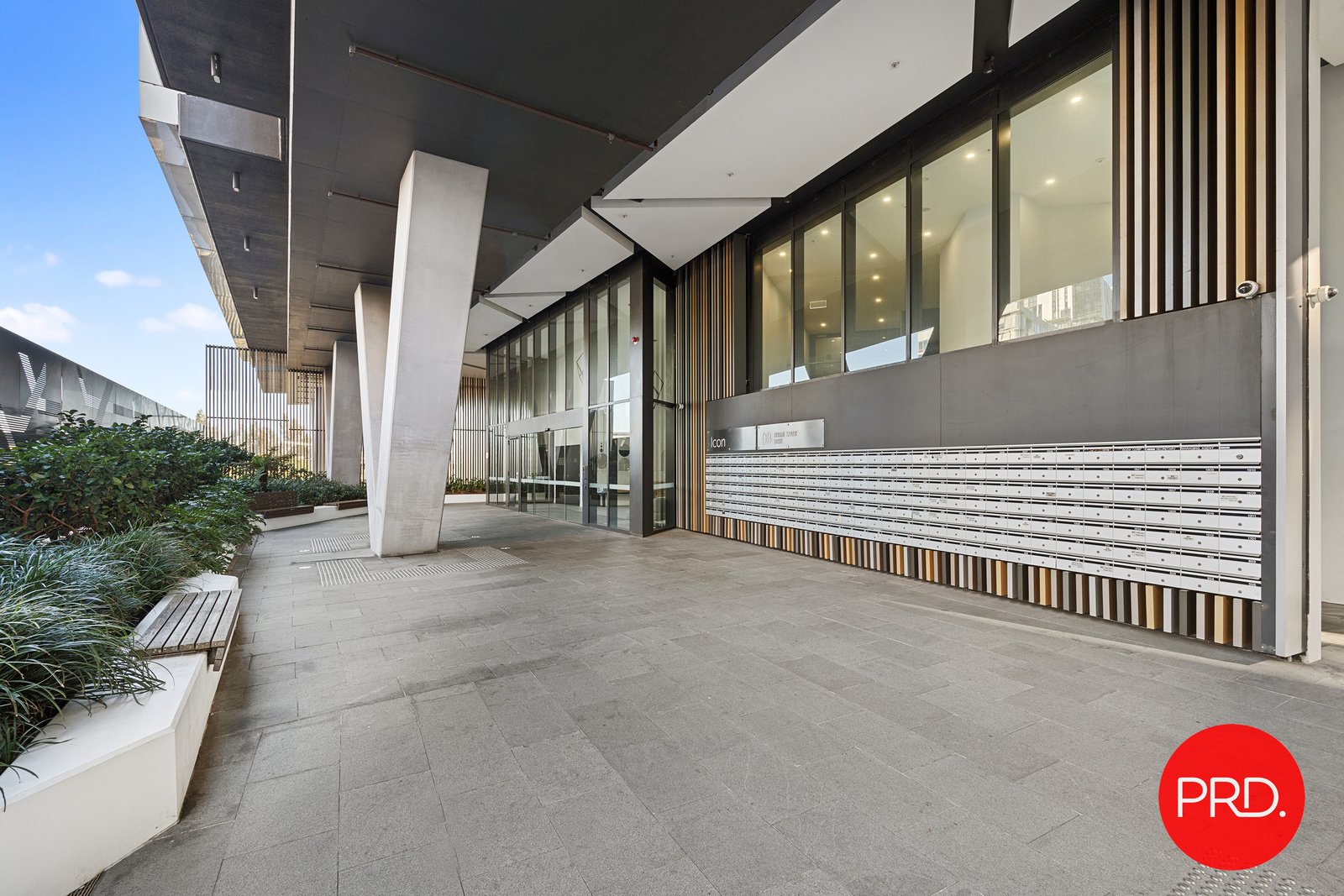 1909/9 Brodie Spark Drive WOLLI CREEK 9