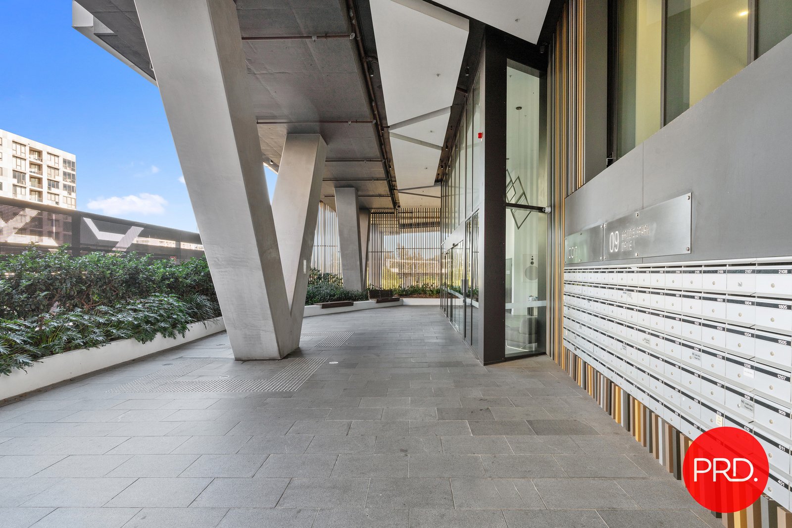 1909/9 Brodie Spark Drive WOLLI CREEK 10