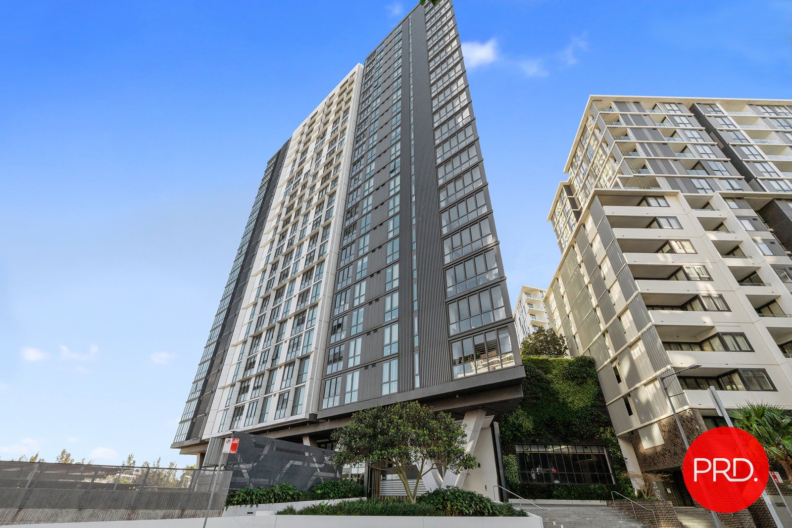 1909/9 Brodie Spark Drive WOLLI CREEK 11