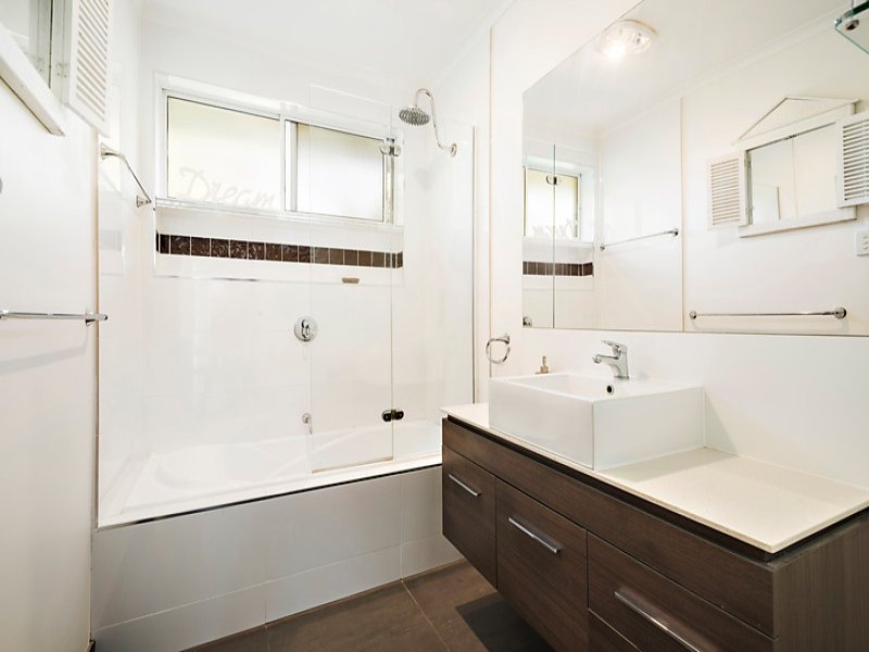 Gallery: 190A Bluff Road