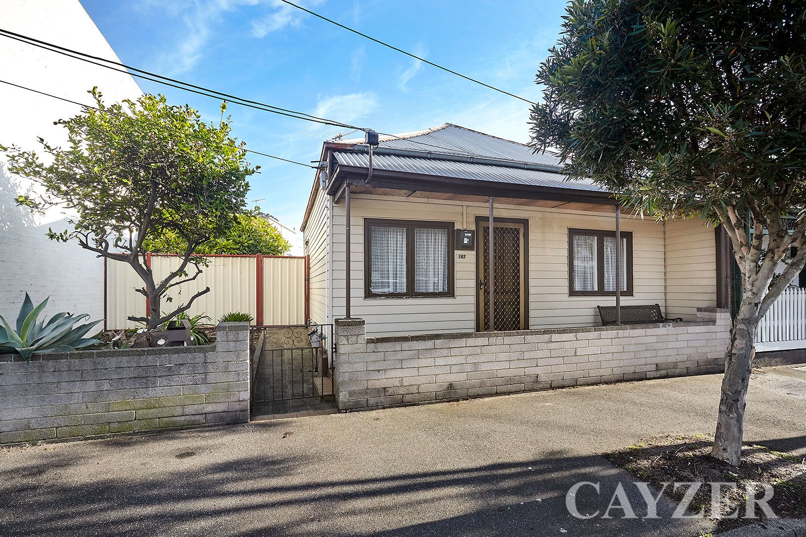 Gallery: 191-193 Heath Street