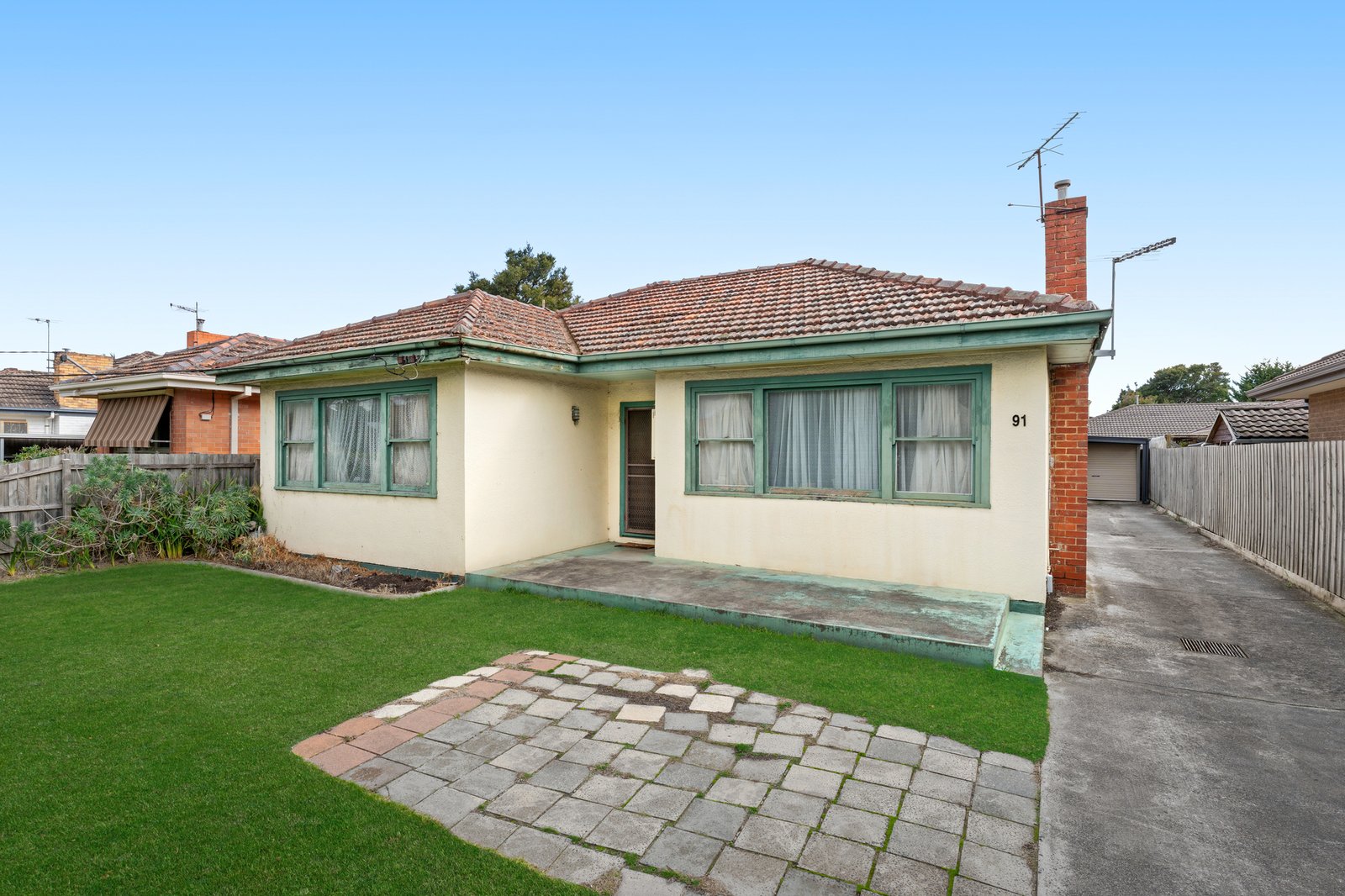 Gallery: 1/91 Chesterville Road