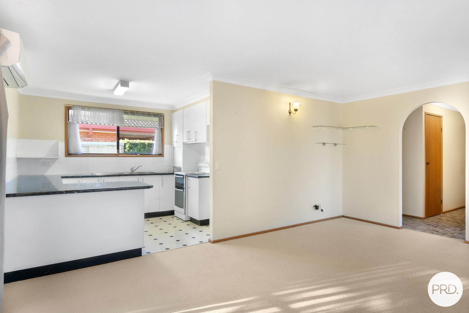 1/91 Companion Way TWEED HEADS 3