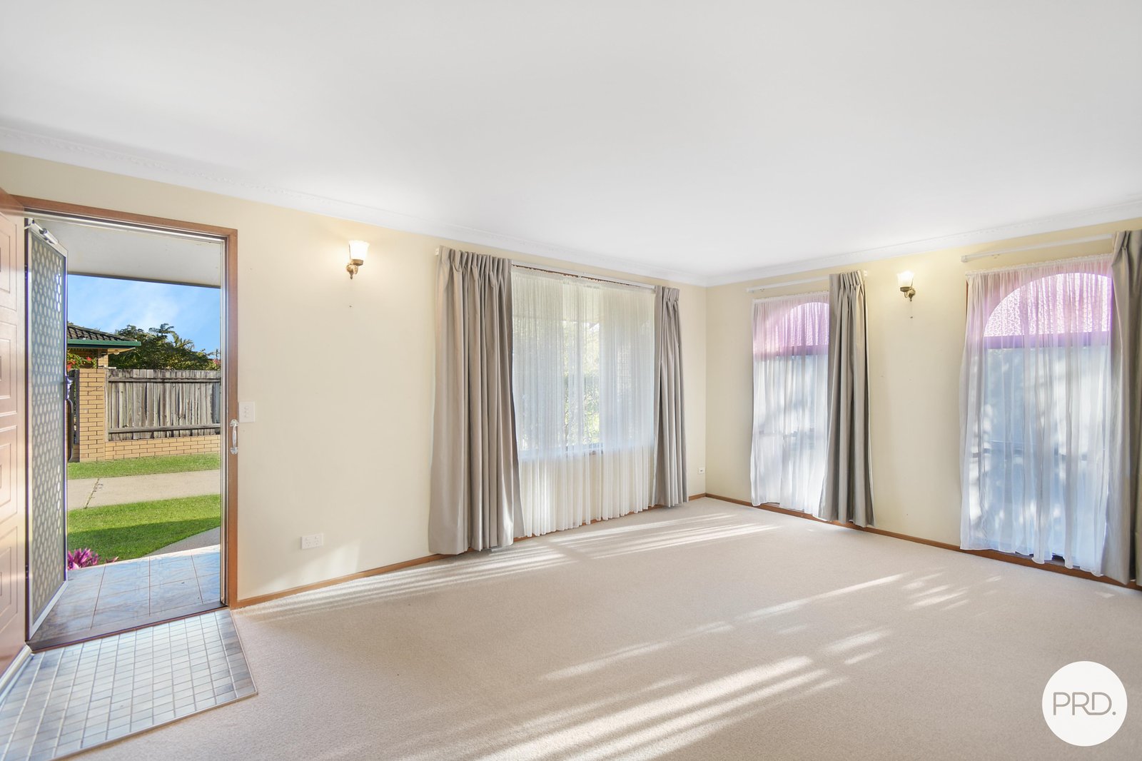 1/91 Companion Way TWEED HEADS 6