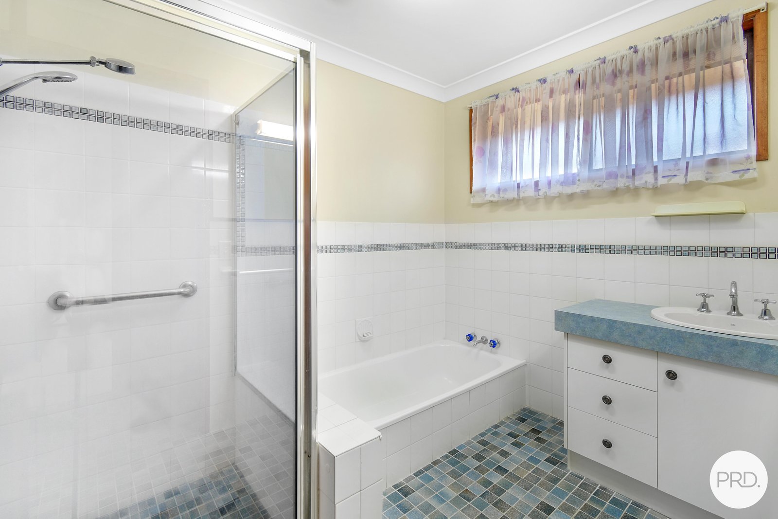 1/91 Companion Way TWEED HEADS 7