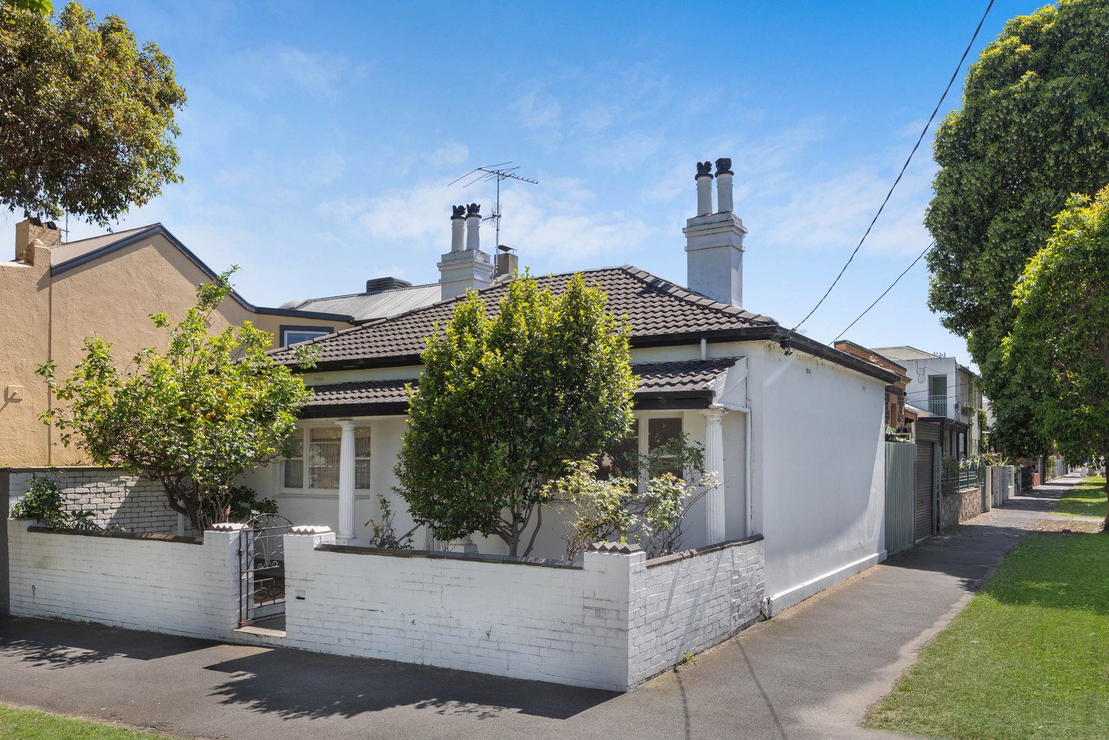 Gallery: 191 Montague Street