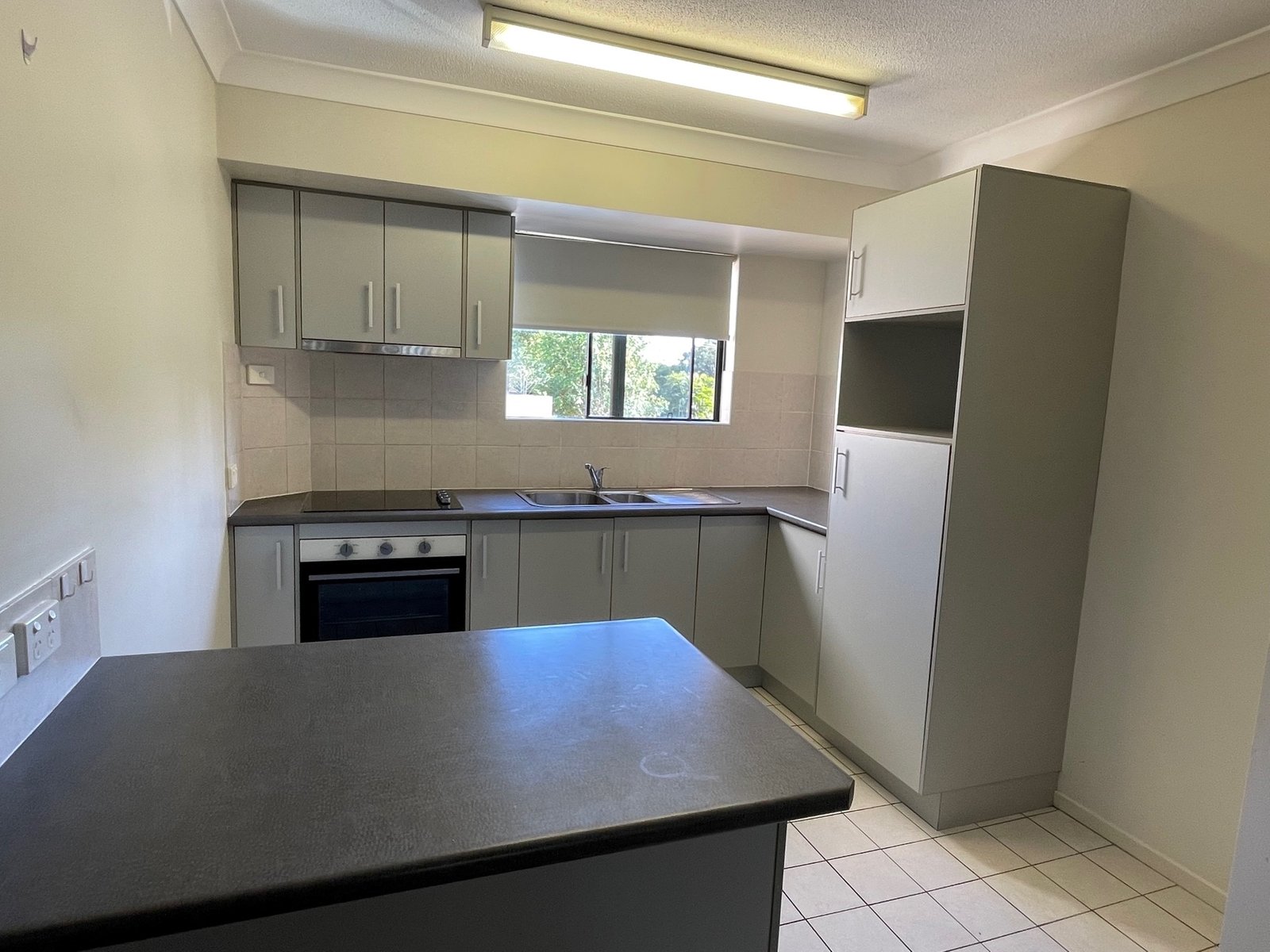 19/1 Short Street CABOOLTURE 2