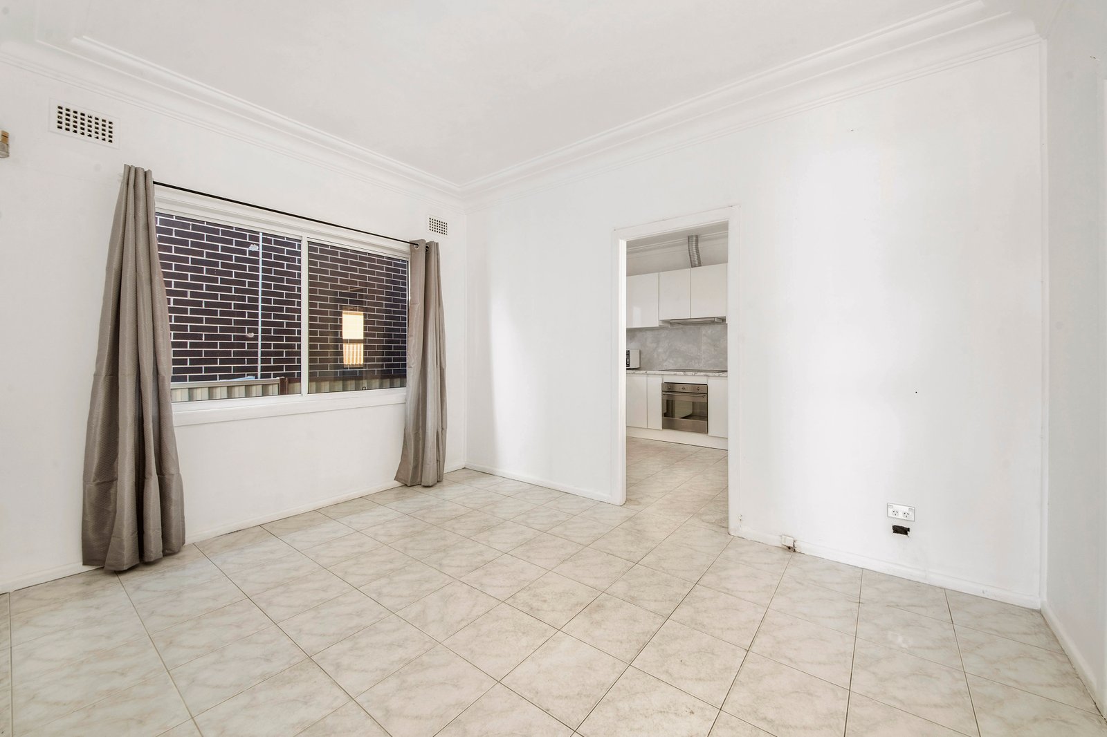 191 Stoney Creek Road BEVERLY HILLS 2