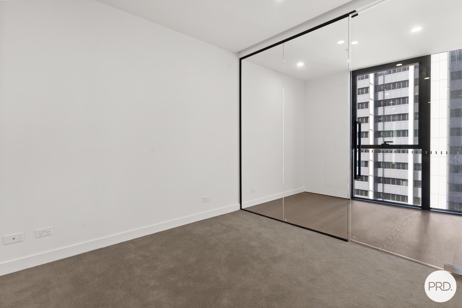 1910/138 Spencer Street MELBOURNE 8