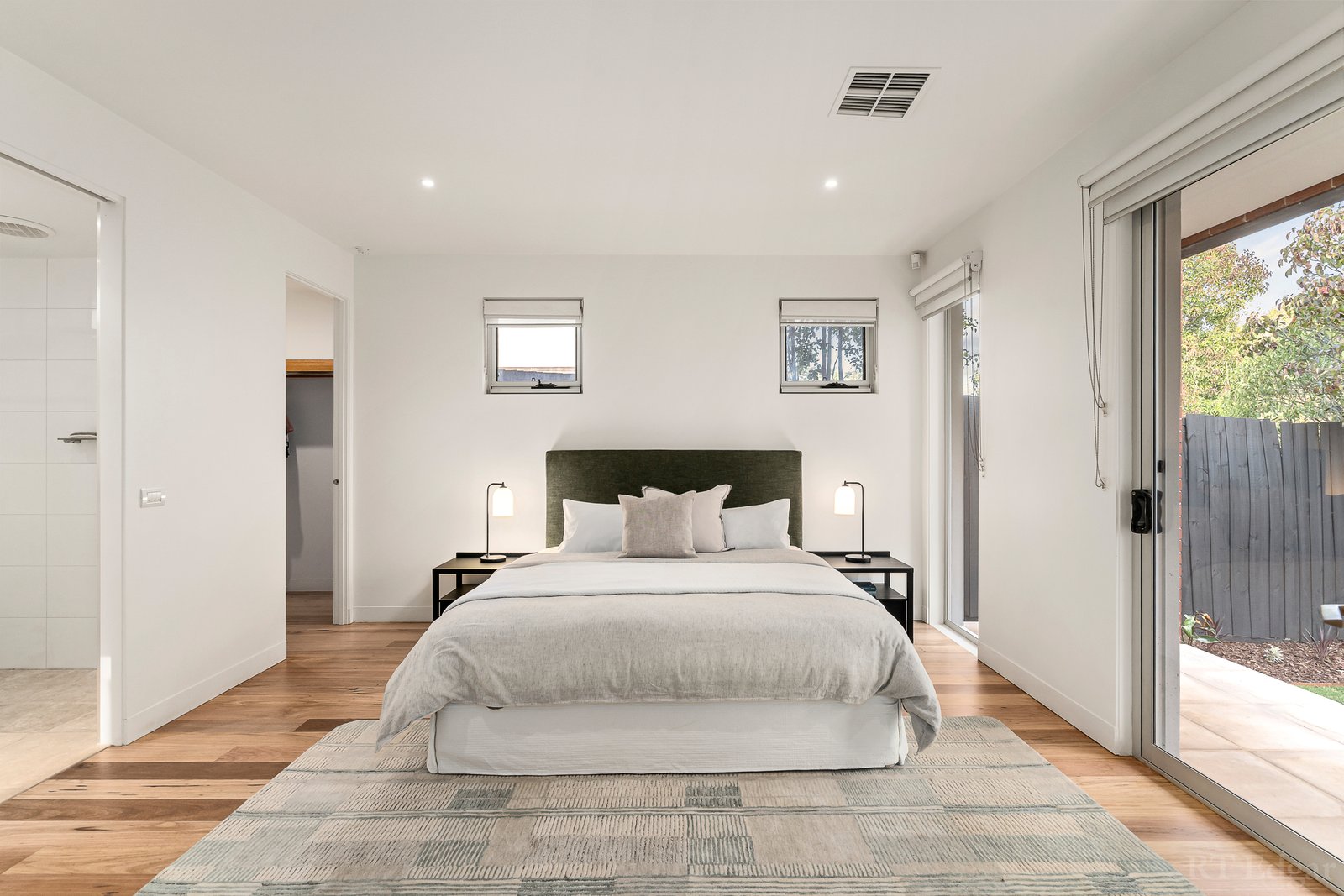 Real Estate and Property in 1/911 Toorak Road, Camberwell, VIC