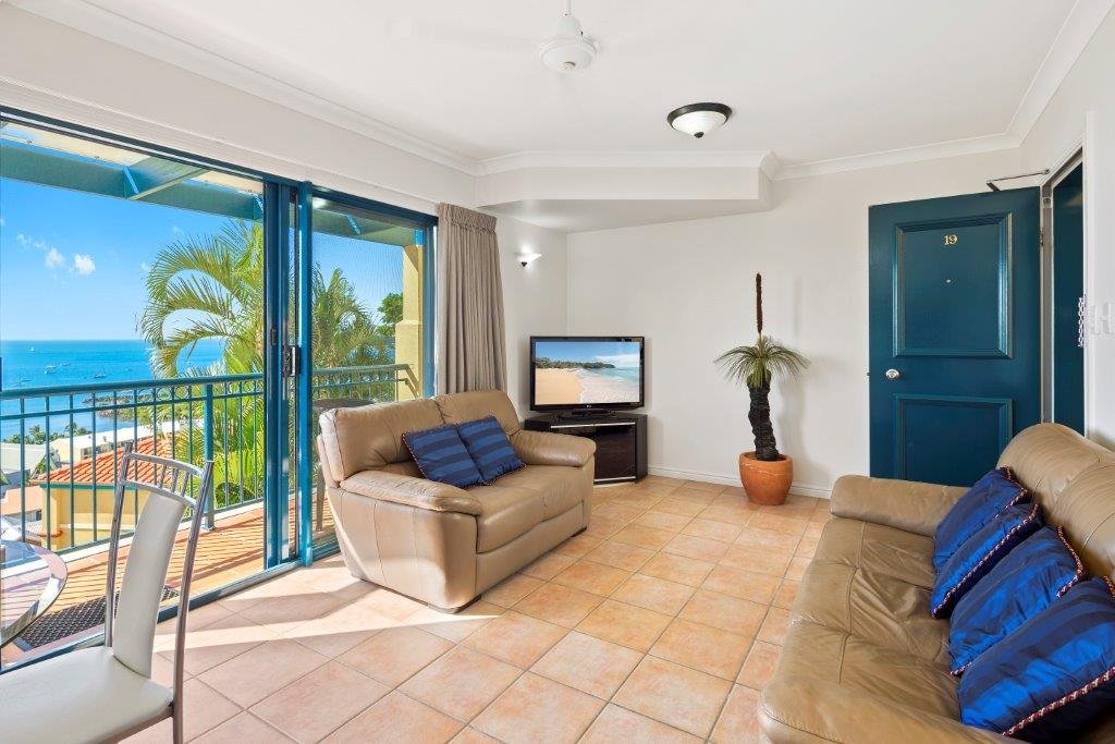 19/12 Golden Orchid Drive AIRLIE BEACH 9