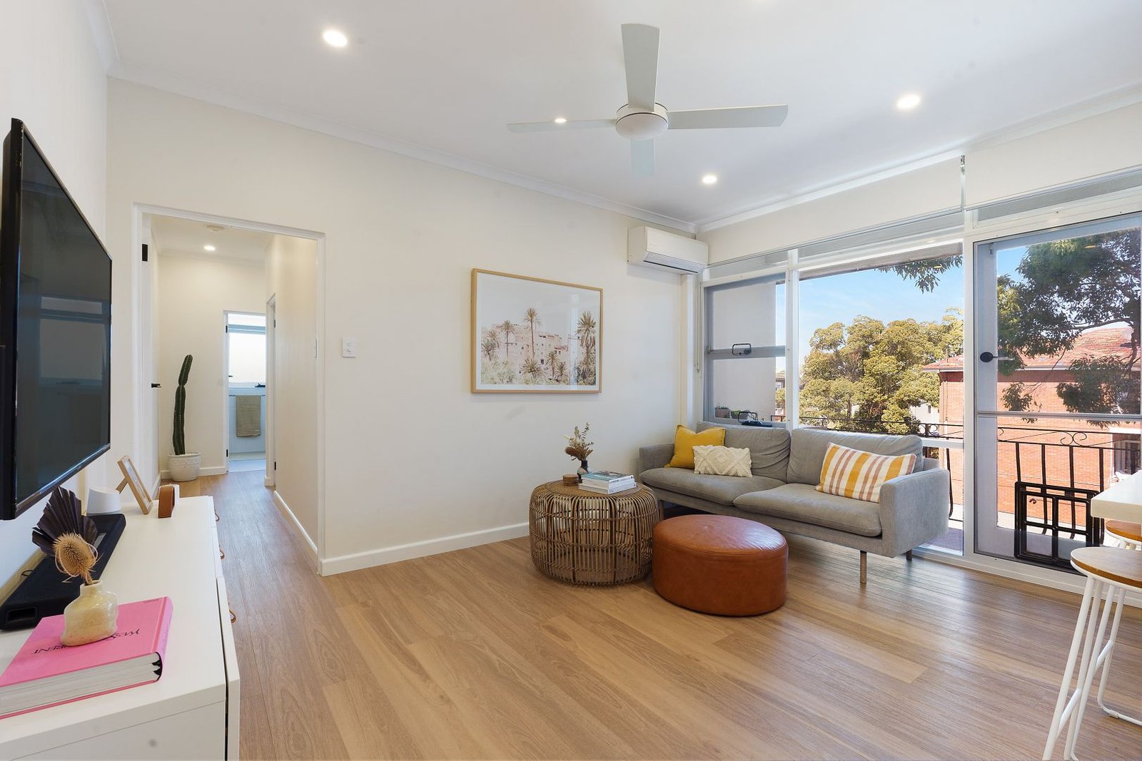 19/124 Chuter Avenue RAMSGATE BEACH 2