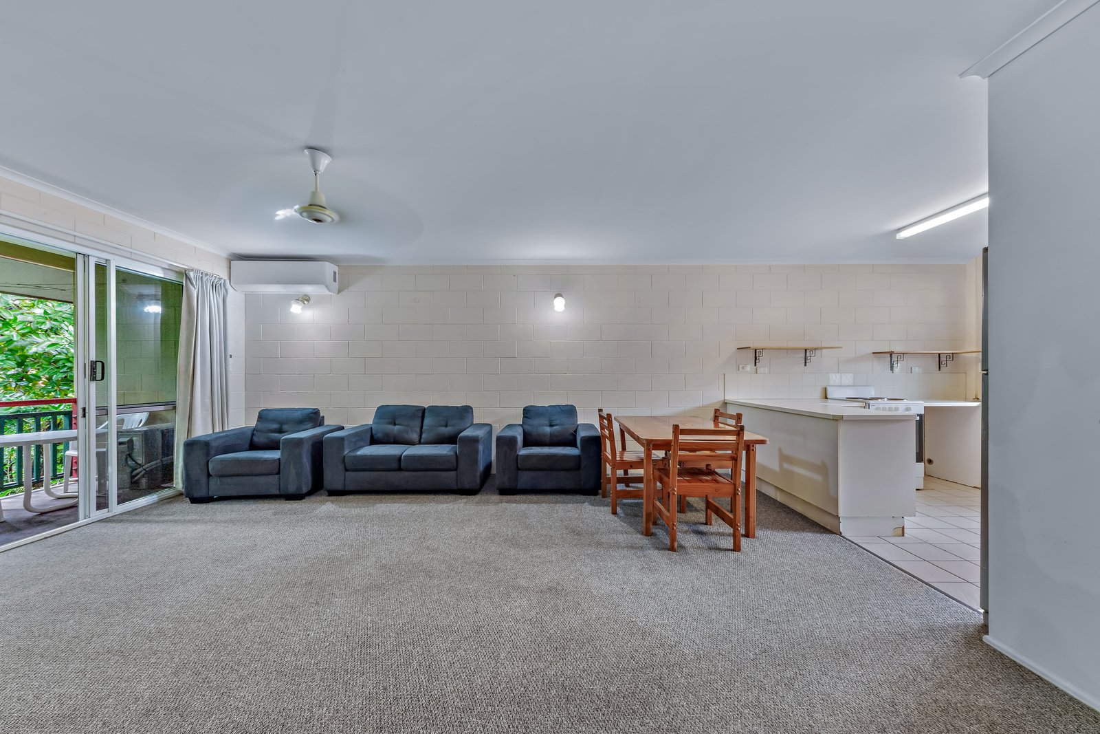 19/14 Island Drive CANNONVALE 2