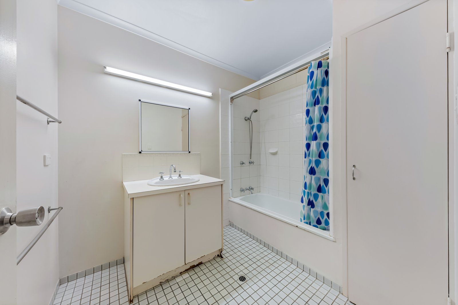 19/14 Island Drive CANNONVALE 10