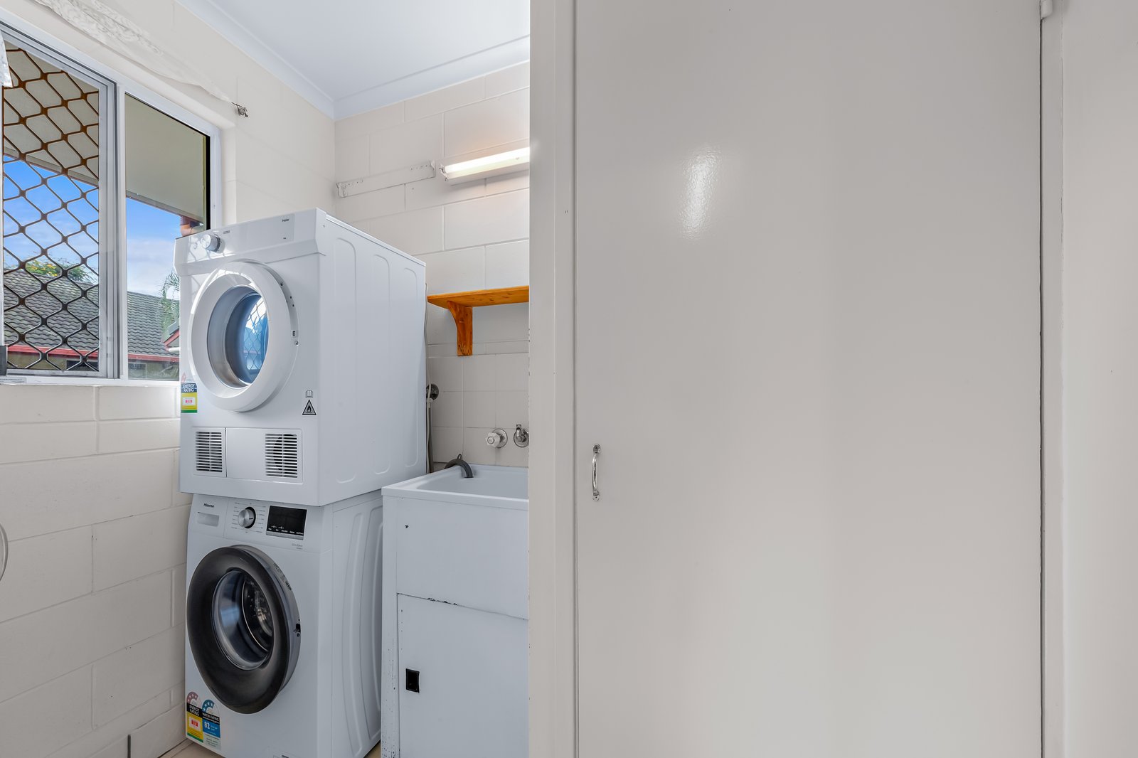 19/14 Island Drive CANNONVALE 11