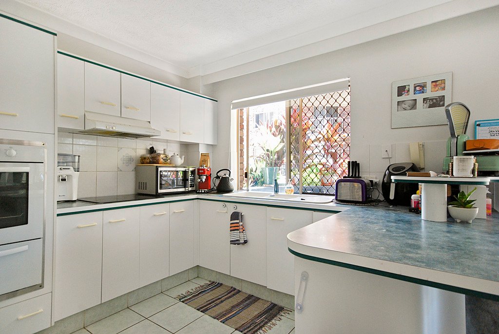 19/15-17 South Street KIRRA 2