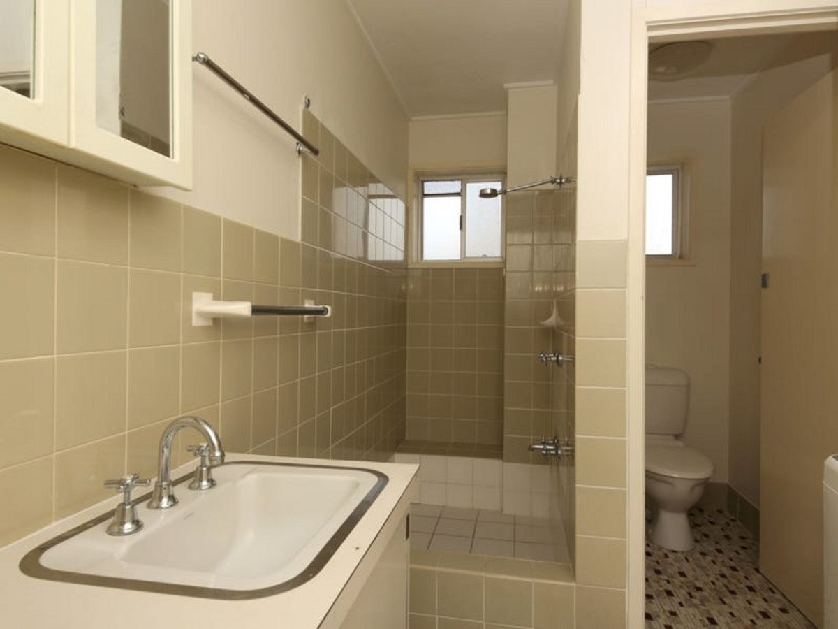 19/168 Hedges Avenue MERMAID BEACH 6