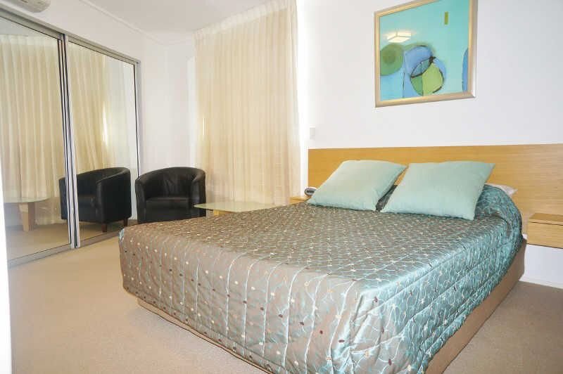19/18 Seaview Drive AIRLIE BEACH 2