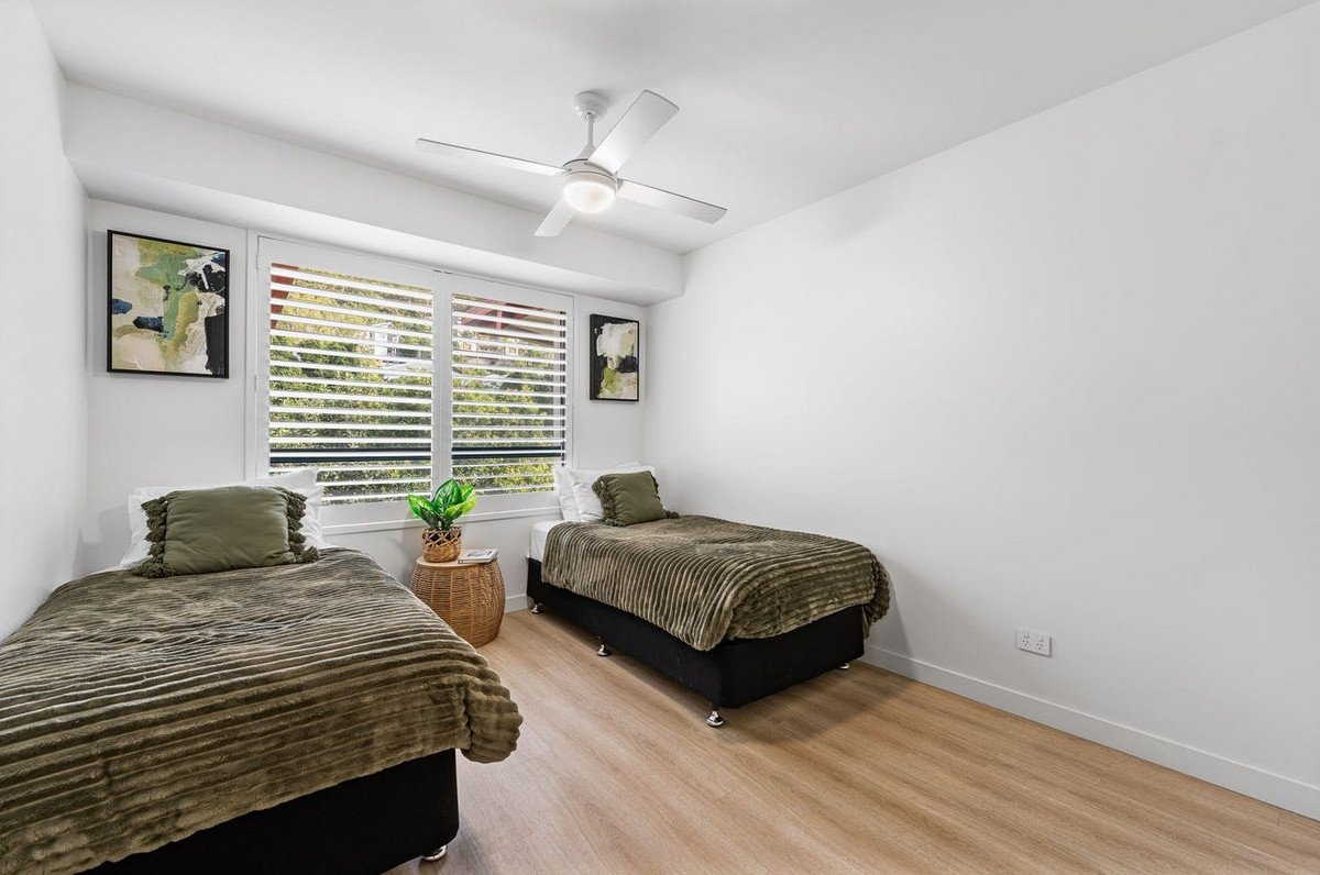 19/19-23 George Street East  Burleigh Heads 12