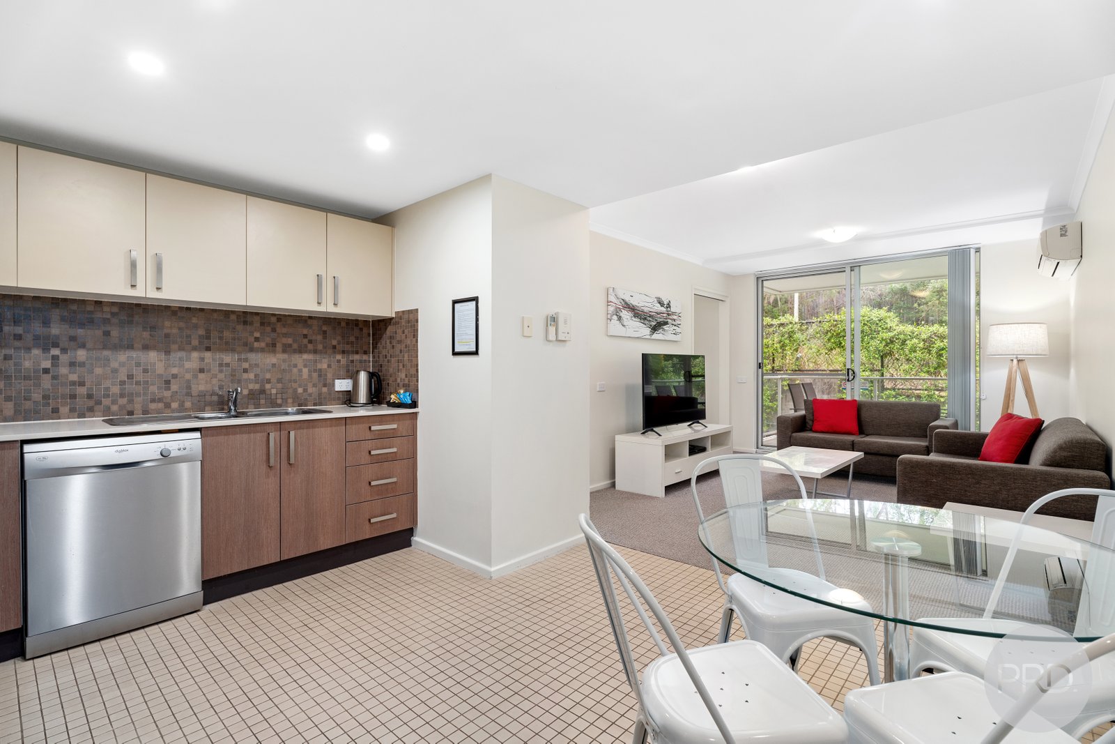 19/1A Tomaree Street NELSON BAY 6