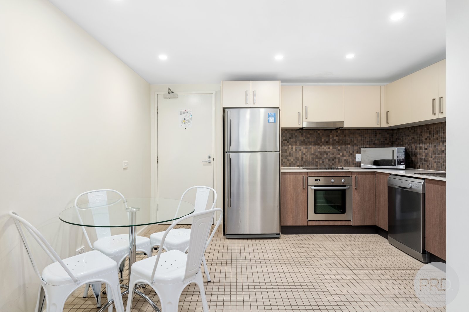 19/1A Tomaree Street NELSON BAY 7