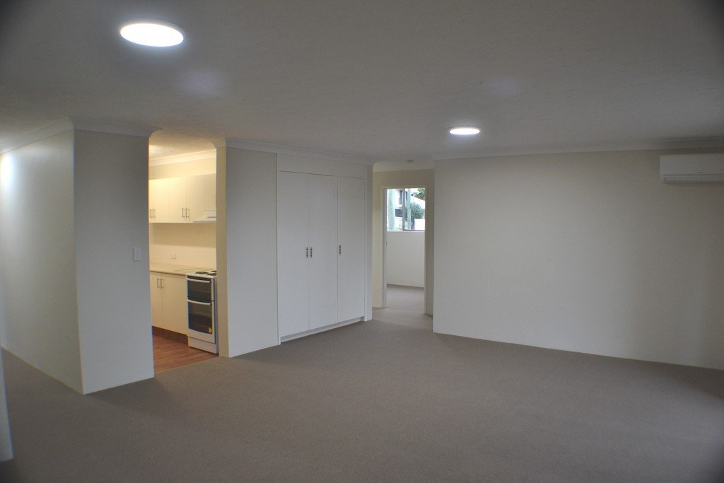 1/92 Broughton Road KEDRON 3