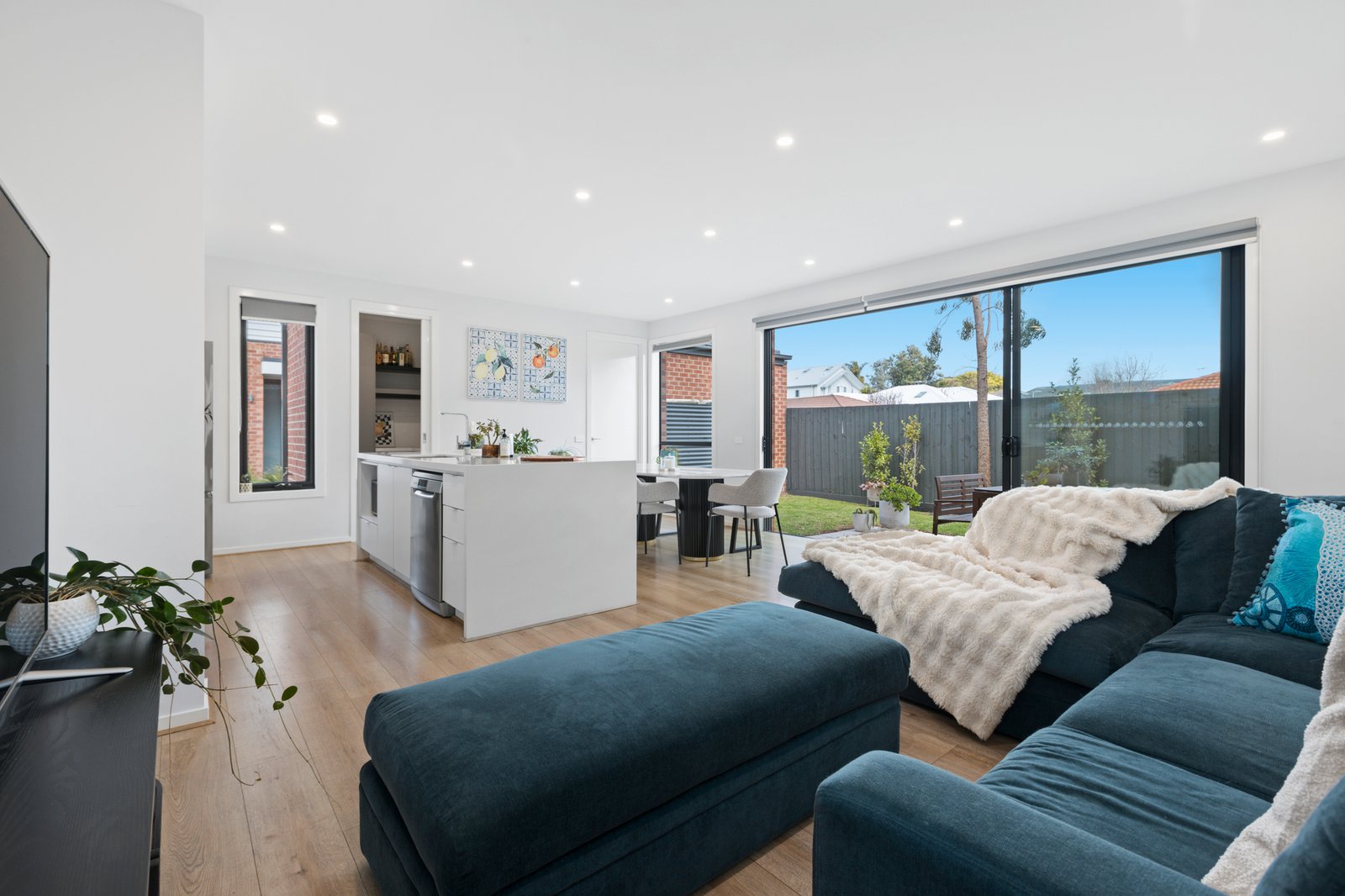 Gallery: 1/92 Lower Dandenong Road