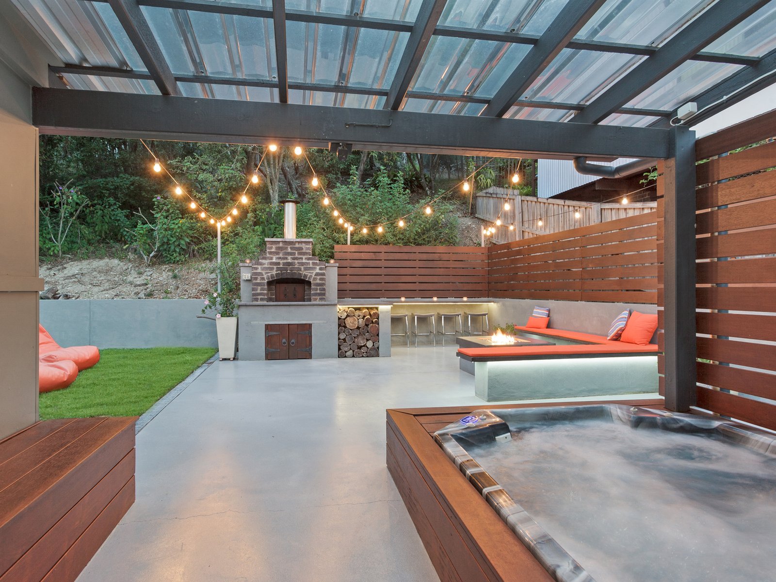 192 West Burleigh Road BURLEIGH HEADS 5